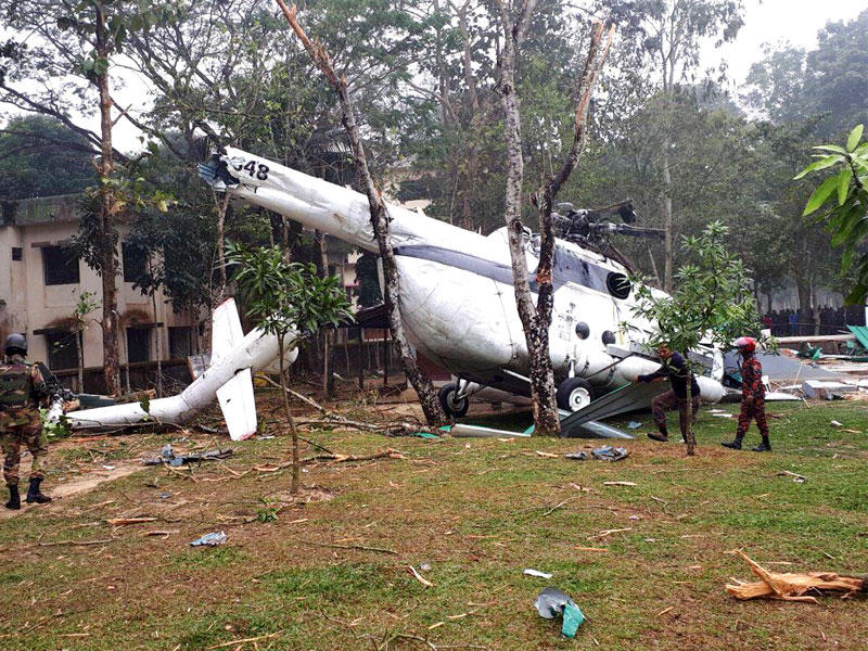 طائرة الخضر كما بدت بعد الحادث أمس