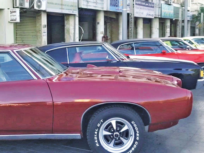 السيارات الكلاسيكية في متحف المباركية