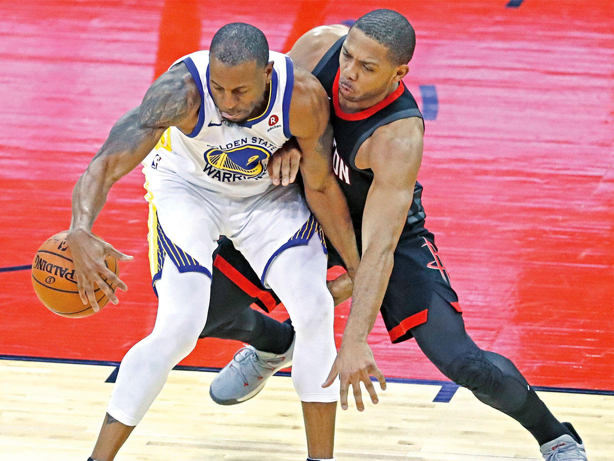 جانب من لقاء غولدن ستيت وروكيتس