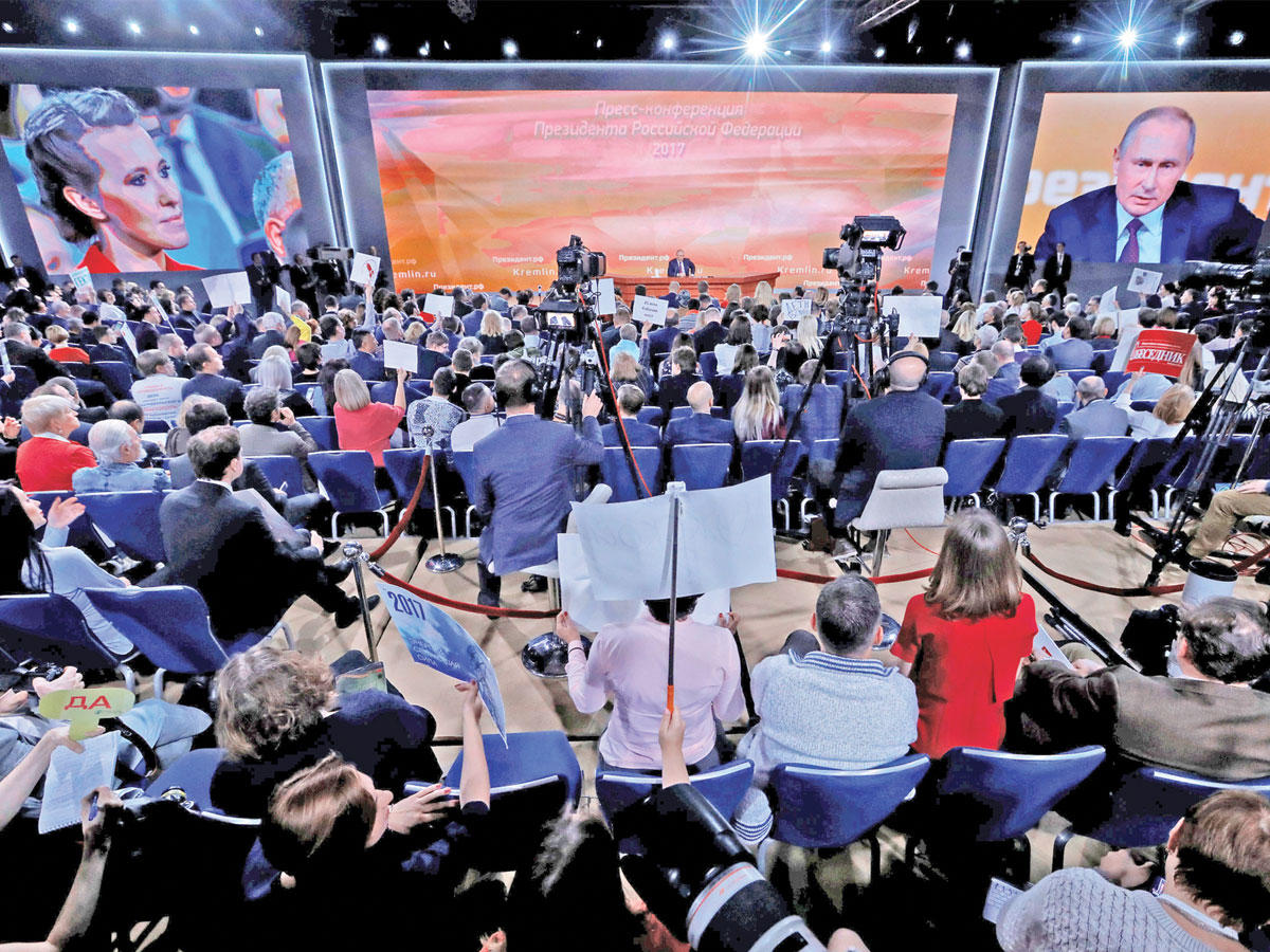 بوتين متحدثاً لوسائل الإعلام 