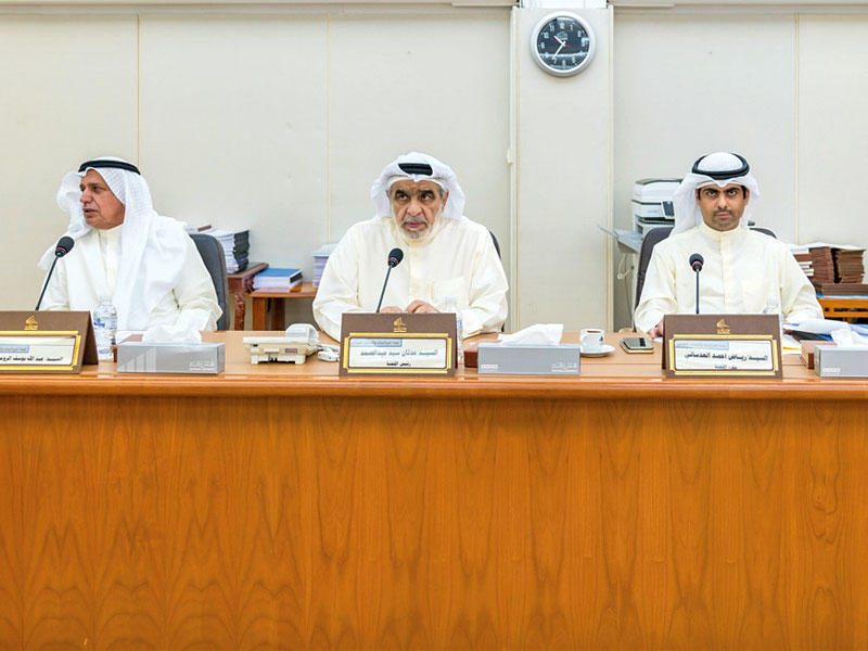 اجتماع سابق للجنة الميزانيات