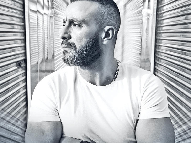  «هروب اضطراري»n