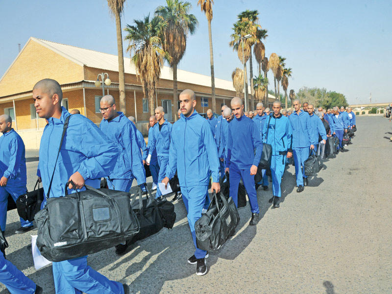 الدفعة الأولى تلتحق بالخدمة العسكرية الإلزامية أمس