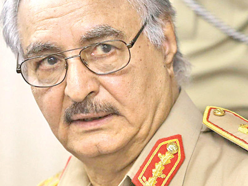  القائد العسكري الليبي خليفة حفتر