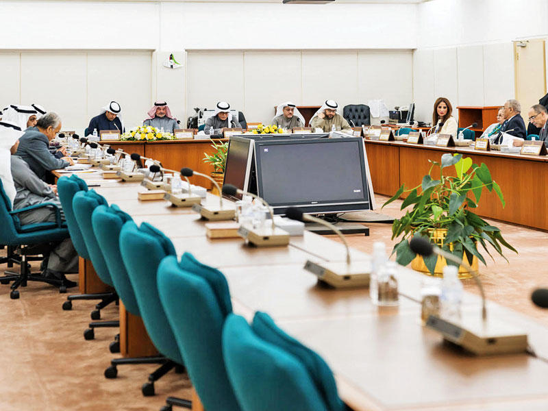 اللجنة المالية في اجتماعها أمس