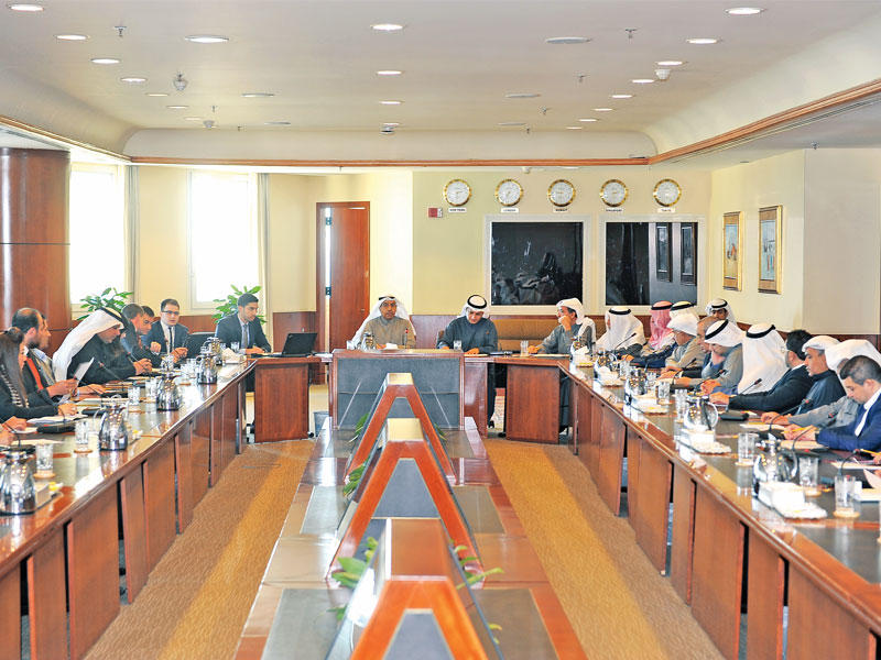 اجتماع لجنة الصناعة والعمل بغرفة تجارة وصناعة الكويت