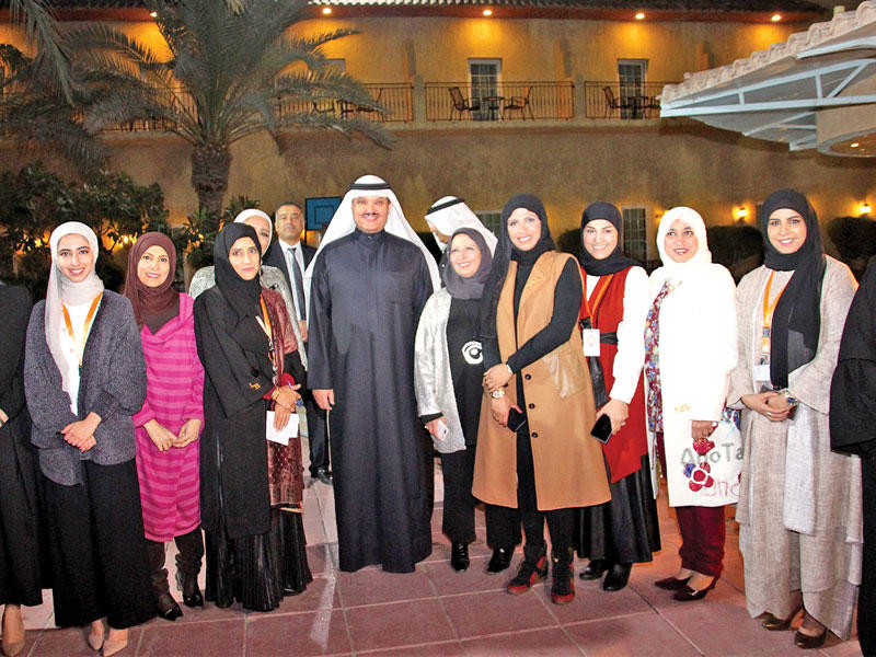 الحربي متوسطاً عدداً من أعضاء الجمعية 