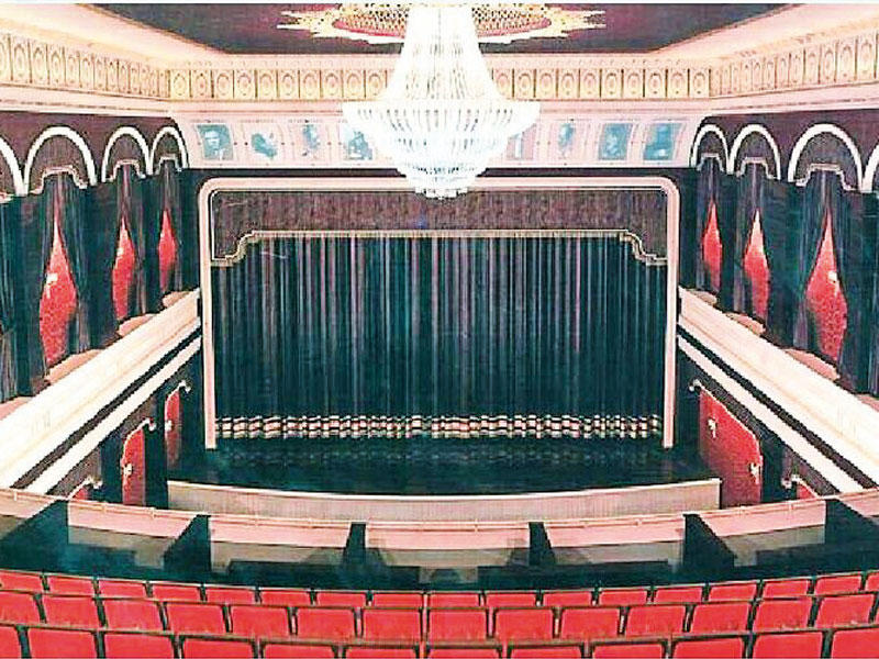 البيكاديللي في أيام العز