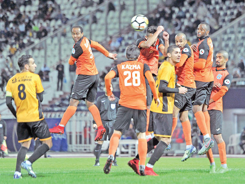 جانب من مباراة القادسية وكاظمة