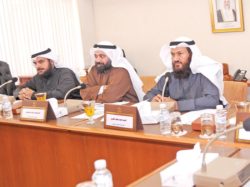 اجتماع سابق للجنة الظواهر السلبية بدور الانعقاد الفائت