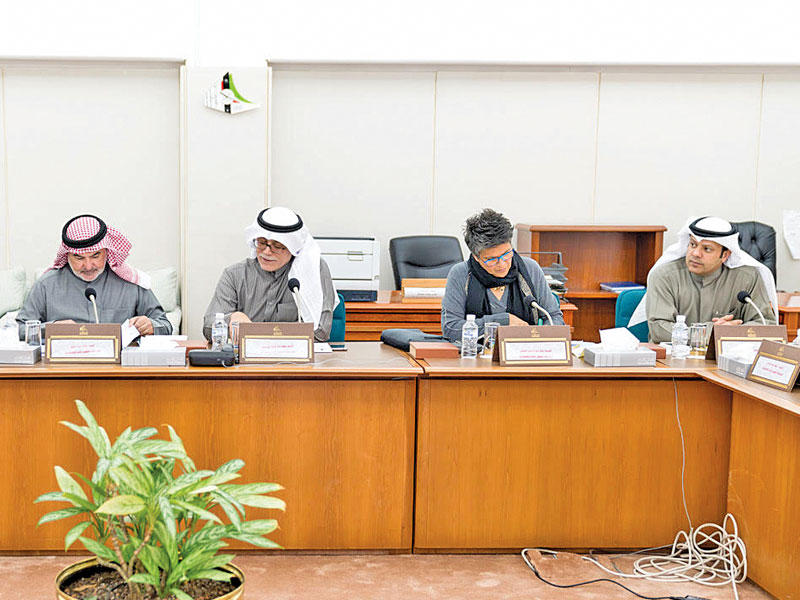 اجتماع اللجنة المالية أمس