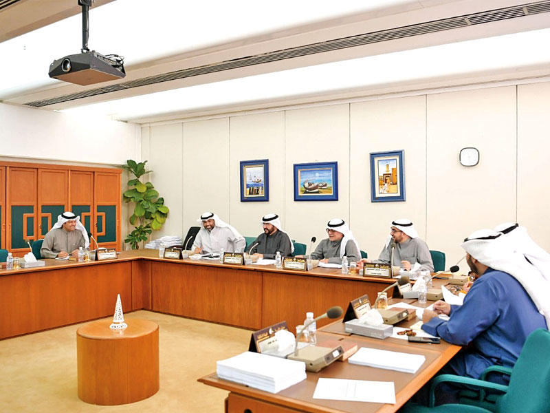 «تجاوزات الصحة» خلال اجتماعها أمس