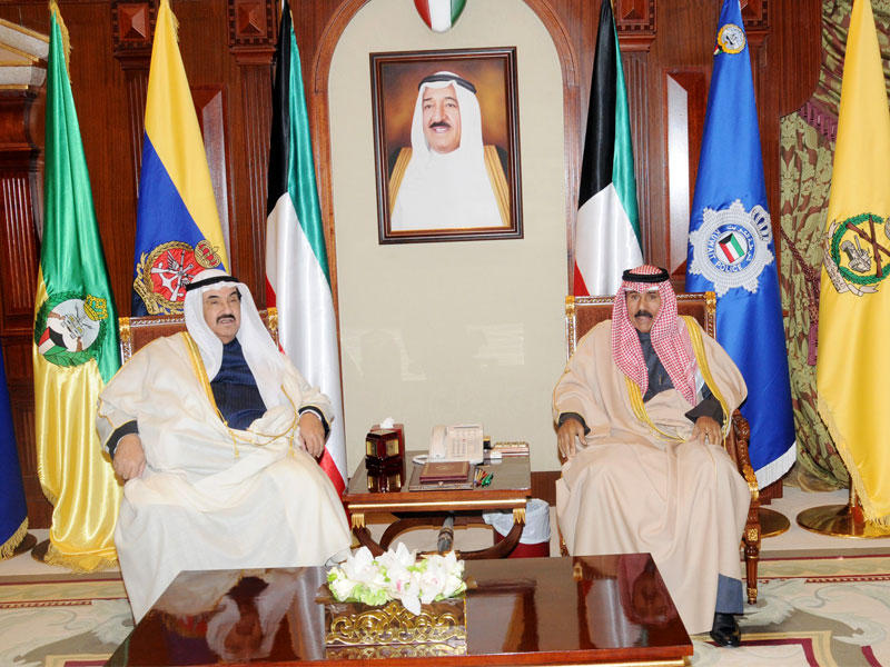 سمو ولي العهد الشيخ نواف الأحمد الجابر الصباح يستقبل سمو الشيخ ناصر المحمد الأحمد الصباح