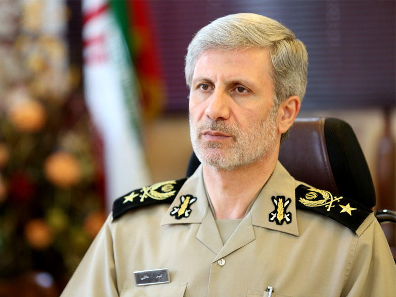 وزير الدفاع الإيراني العميد أمير حاتمي