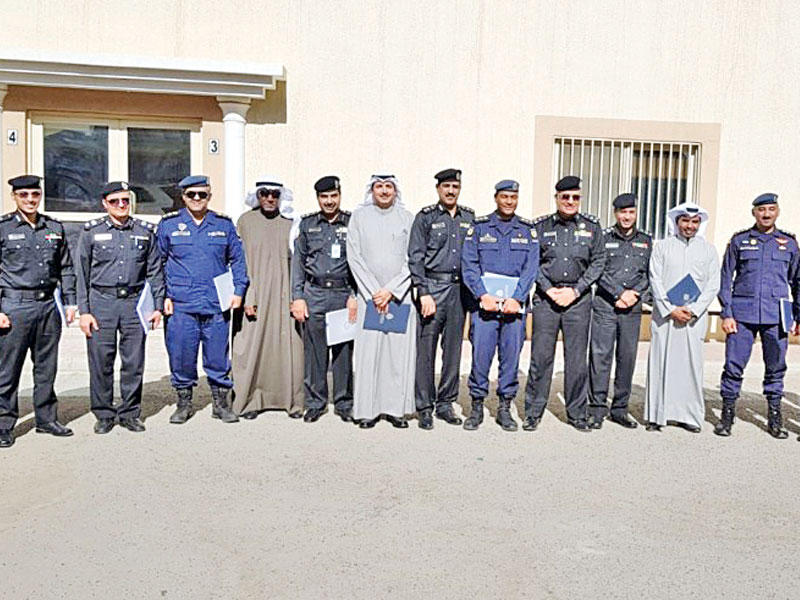 المشاركون في الحلقة