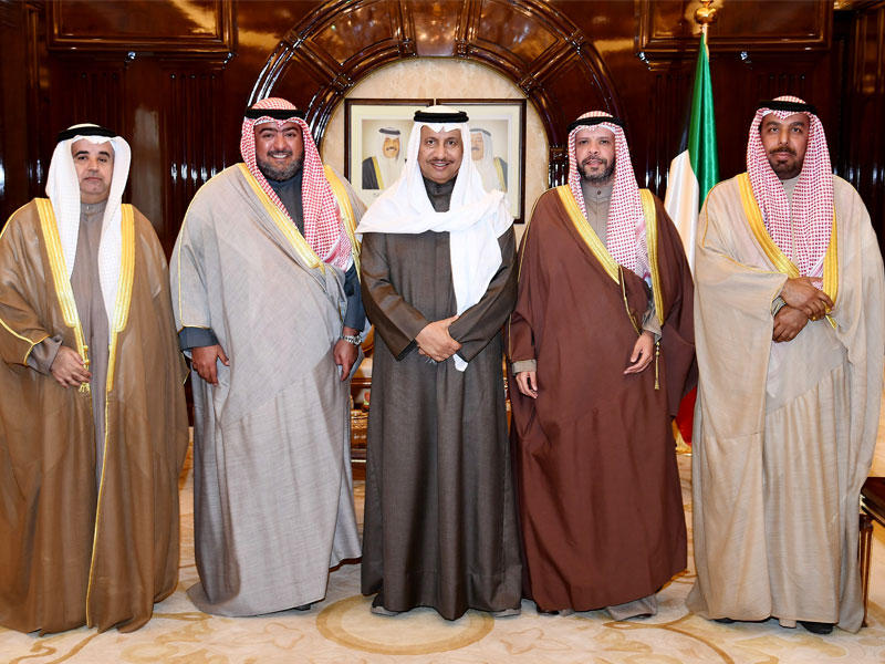 المبارك متوسطاً ثامر العلي والمشعل والحجرف والسالم أمس