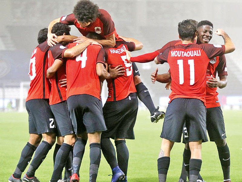 لاعبو الريان يحتفلون بأحد أهدافهم