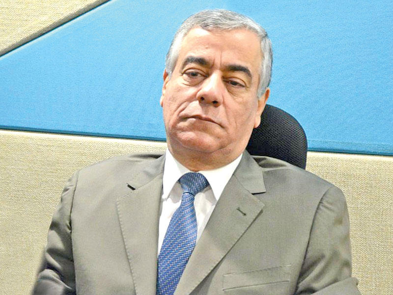 وكيل هيئة الرقابة الإدارية السابق  اللواء محمد أبوحسين