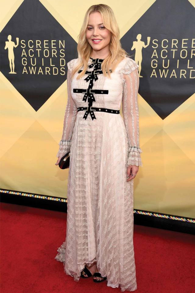 آبي كورنيش بطلة فيلم «ثري بيلبوردز»