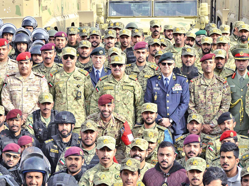 الرفاعي وكوستا والقوات المشاركة في التمرين