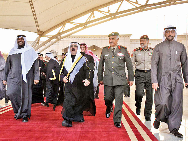 النائب الأول متوجهاً إلى قطر