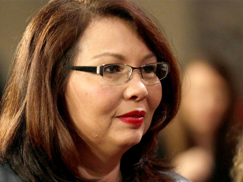 تامي داكوورث عضوة مجلس الشيوخ الأميركي