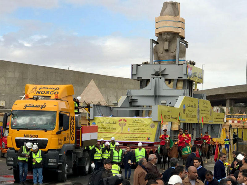 تمثال رمسيس الثاني