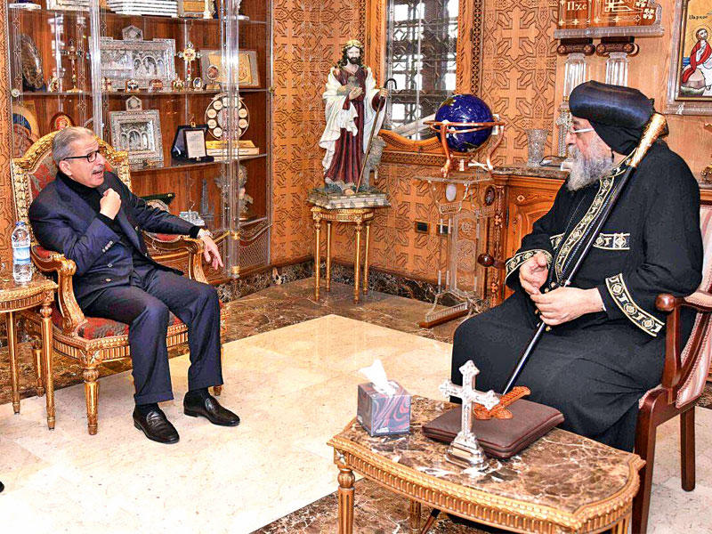 السفير السعودي بالقاهرة، أحمد بن عبدالعزيز قطان و بابا الإسكندرية وبطريرك الكرازة المرقسية، تواضروس الثاني