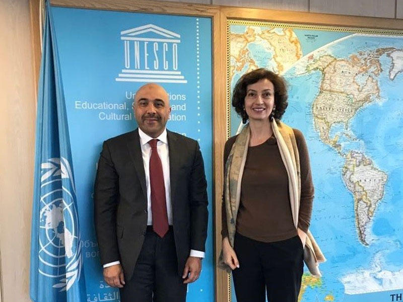  المديرة العامة لمنظمة الأمم المتحدة للتربية والعلم والثقافة (يونسكو) اودري ازولاي مع سفير دولة الكويت لدى فرنسا سامي السليمان 