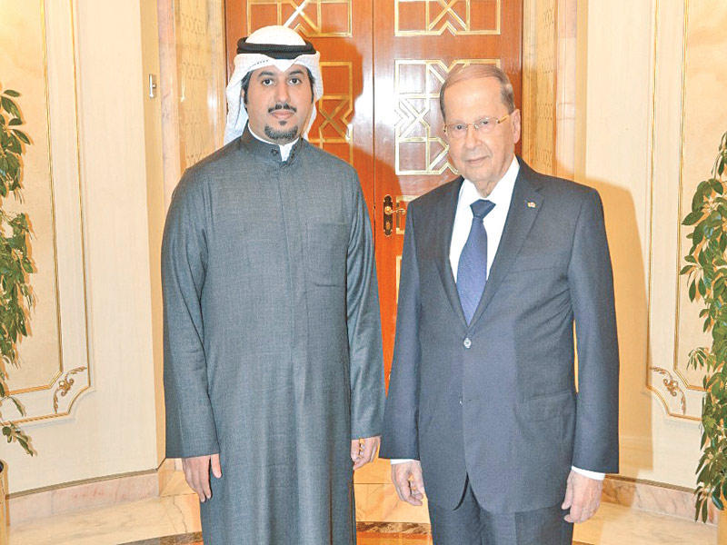 الرئيس اللبناني خلال اللقاء مع الزميل محمد البحر من «كونا»