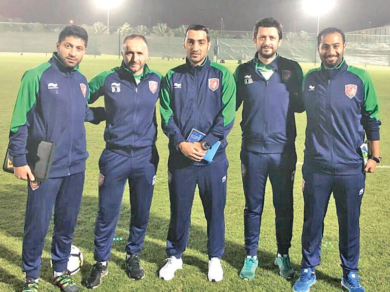 صورة جماعية للمدربين