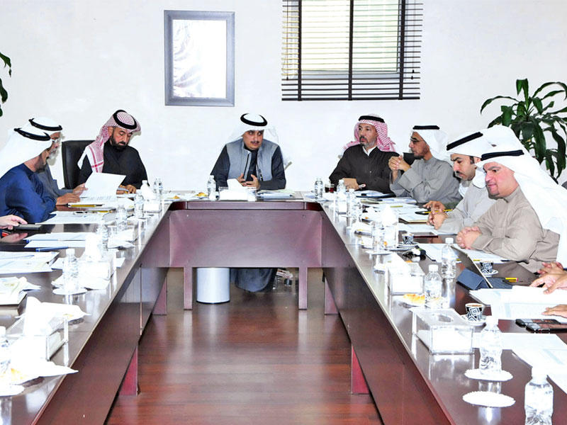 المنفوحي مترئساً اجتماع لجنة التنسيق ومديري أفرع البلديات 