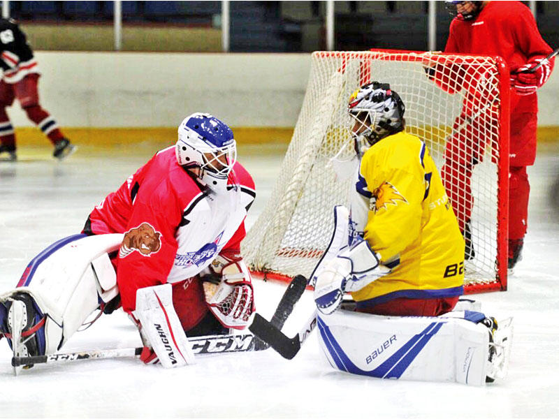 لقاء سابق لمنتخب هوكي الجليد