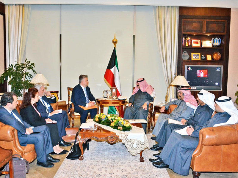  الجارالله خلال لقاء نائب وزير خارجية أوكرانيا أمس