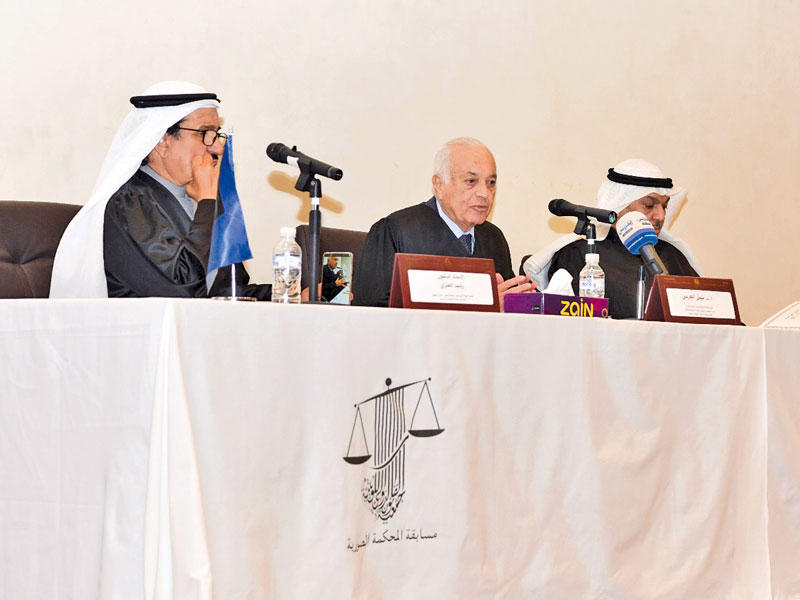 العربي محاضراً في جمعية القانون الدولي 