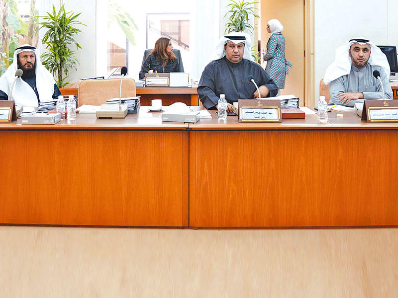 اجتماع سابق للجنة التشريعية