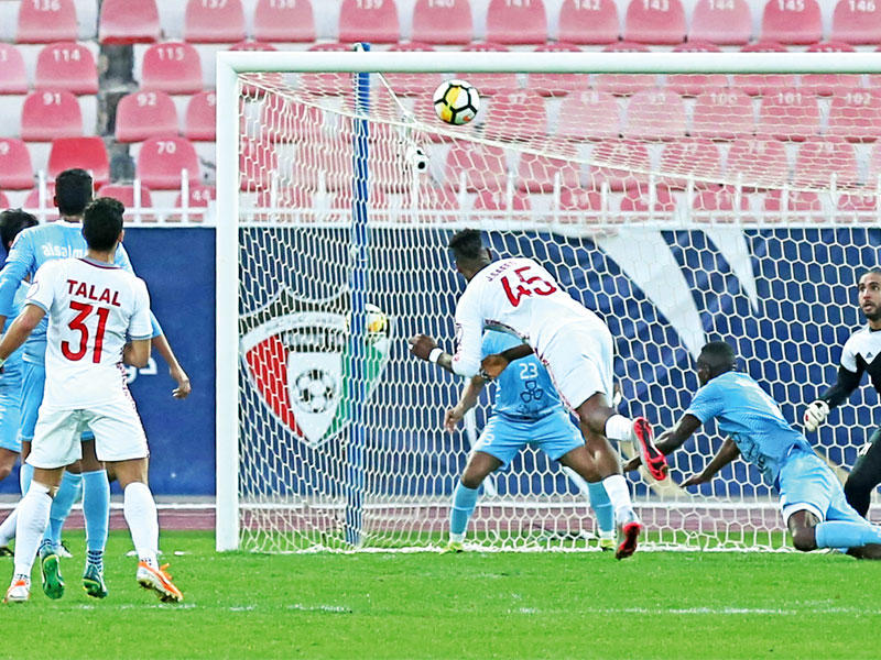 هدف جمعة سعيد في مرمى السالمية     (تصوير جورج رجي)
