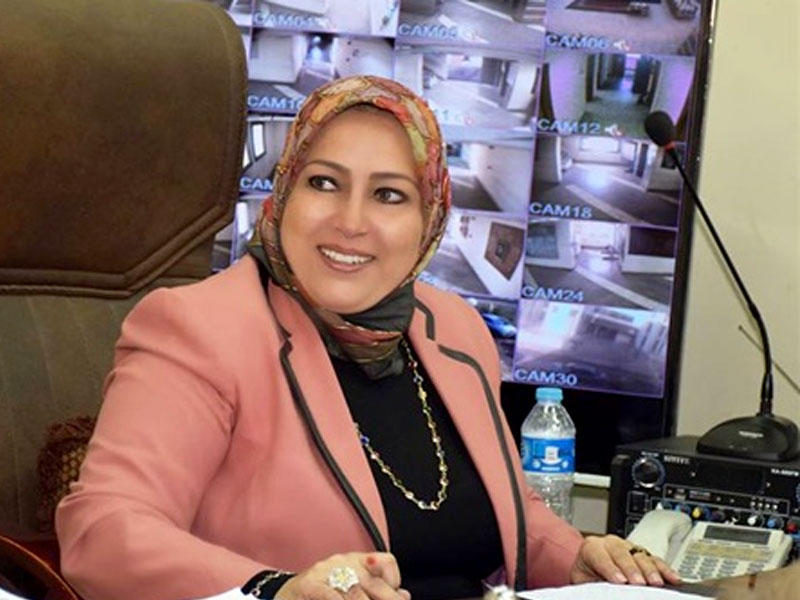 وكيلة وزارة التربية والتعليم بالإسكندرية آمال عبدالظاهر