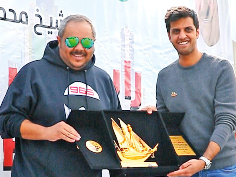 الشيخ محمد خالد الجراح مكرماً «بيتك»