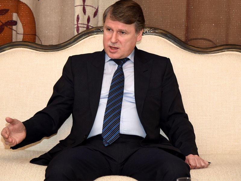 السفير الروسي خلال المؤتمر الصحافي