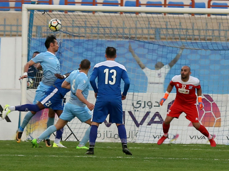 محاولة من جانب السالمية امام مرمى التضامن