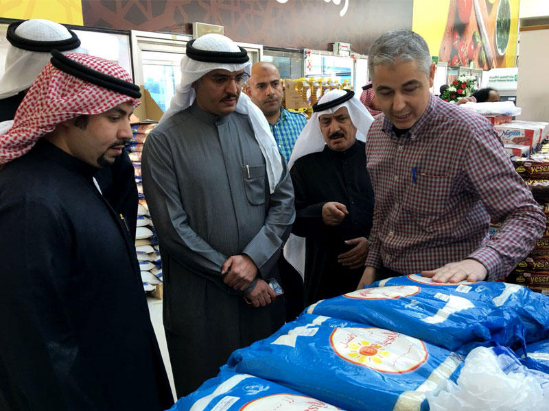 جانب من افتتاح مهرجان تعاونية الجهراء