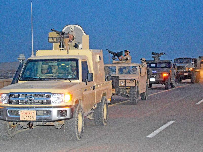 قطاعات عسكرية تتجه إلى شمال سيناء أمس