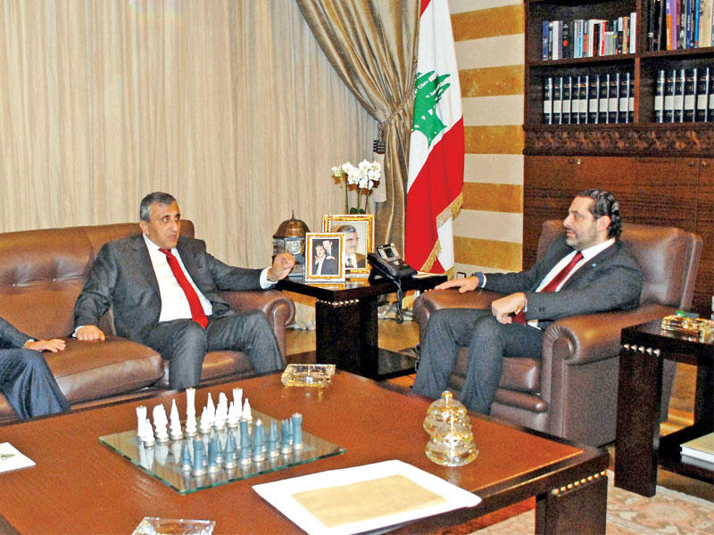 رئيس الوزراء اللبناني سعد الحريري خلال استقباله المدير العام للصندوق الكويتي عبدالوهاب البدر