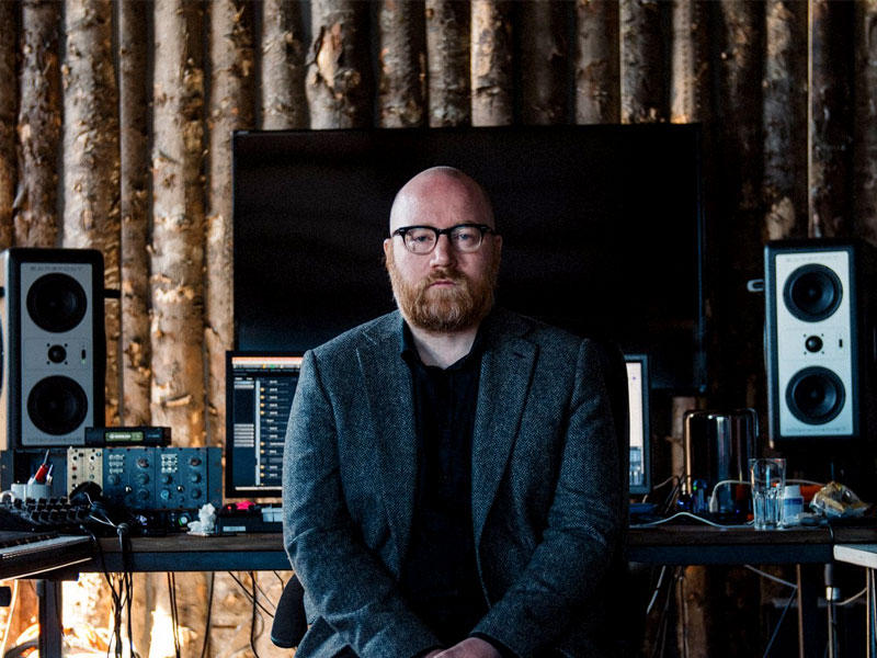 المؤلف الموسيقي الايسلندي يوهان يوهانسون