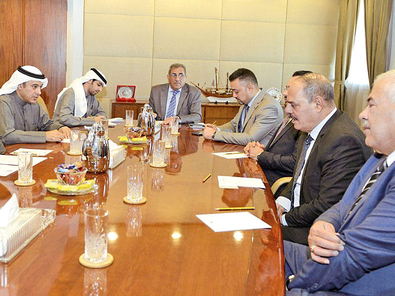 مجلس إدارة الغرفة خلال لقائه وفد نقابة الصحافيين العراقيين