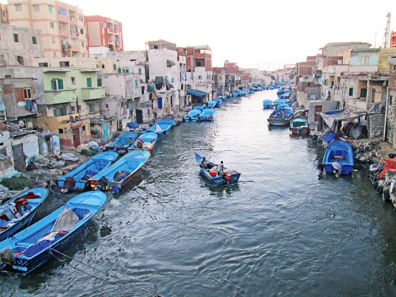 مشهد من قرية الصيادين في الإسكندرية