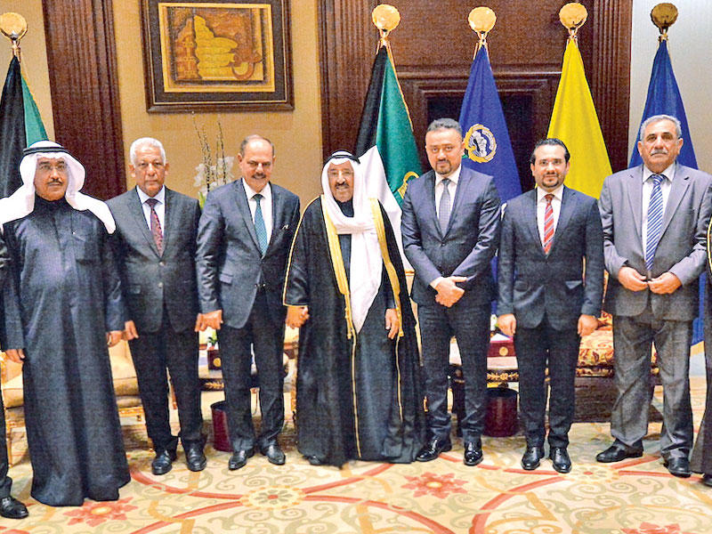 الأمير مستقبلاً وفد نقابة الصحافيين العراقيين