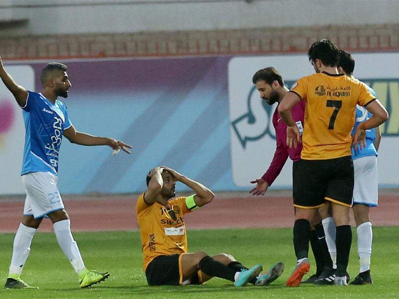 بدر المطوع متذمراً من قرار الحكم جاسم جعفر