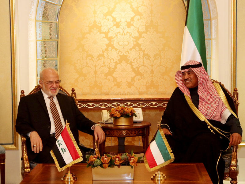 الشيخ صباح خالد الحمد الصباح نائب رئيس مجلس الوزراء وزير الخارجية خلال لقائه مع وزير خارجية جمهورية العراق الشقيقة الدكتور إبراهيم الجعفري